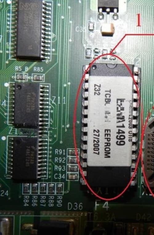 ПЗУ, флеш, EPROM, микросхема, програмное обеспечение и микроэлектроника плат