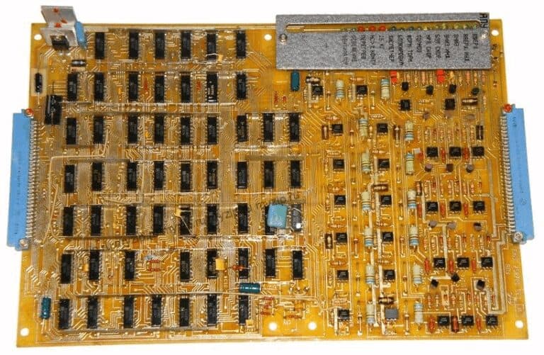 Плата ЯЛУ / УЛЖ-10. СНЯТА С ПРОИЗВОДСТВА. ЗАМЕНА: <a href='?com=shop&srv=product&code=M11746'>M11746</a>