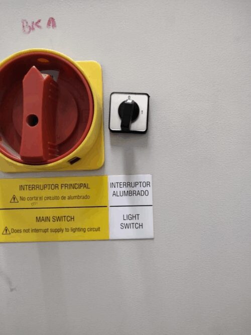 Выключатель 10A 2P BACO шкафа управления